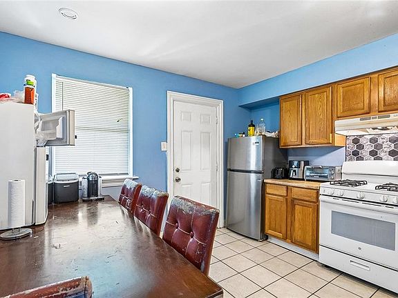 5th image of 8600 Patricia 3565 Kings Dr