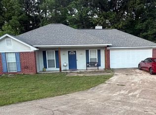 5008 Womack Dr, Byram, MS 39272