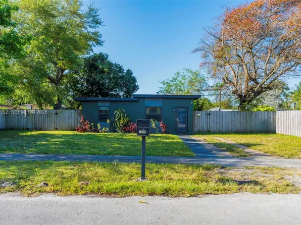 1030 NW 141st St, Miami, FL 33168