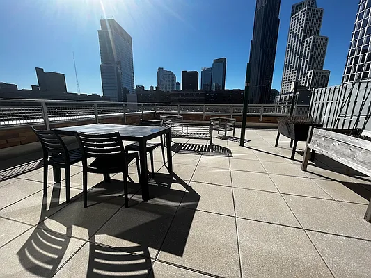 Rented by Red Apple Group | media 2