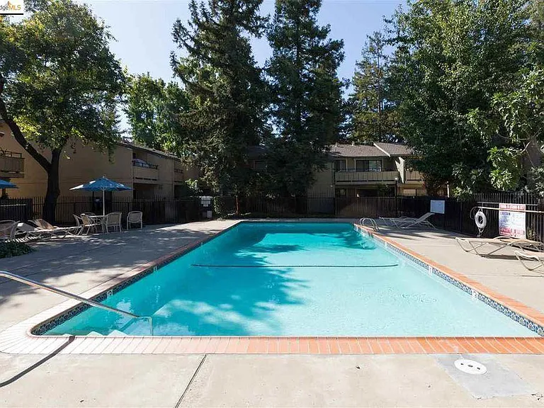 2161 Northwood Cir #D — Photo 11