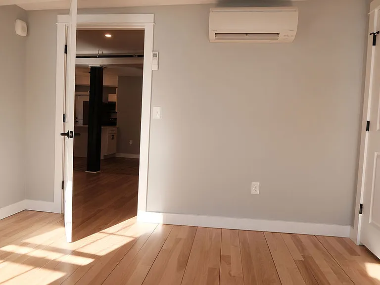 444 Fore St #202 — Photo 11