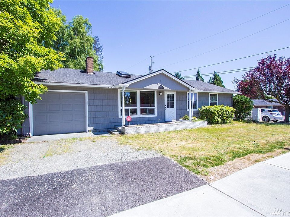 1st image of 2307 Bridgeport Way W