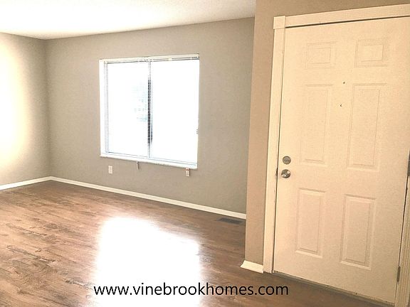 5th image of 5935 Starcrest Dr