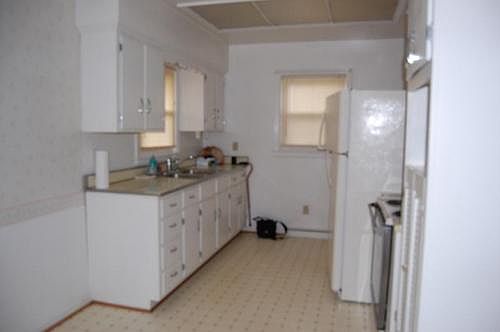 3rd image of 3322 Maplelawn Ave NW