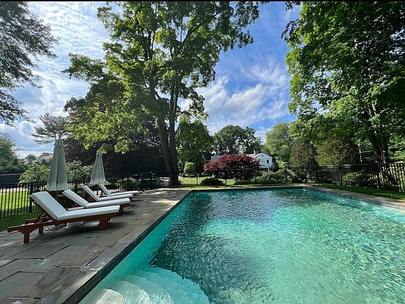 Heated Pool (12ft deep)