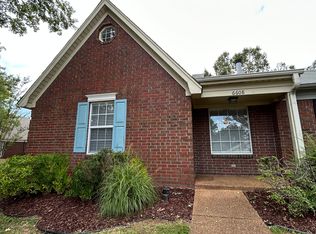 6608 Sungate Dr S, Bartlett, TN 38135