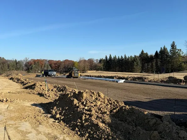 6518 Peaceful Ln, Chanhassen, MN 55317