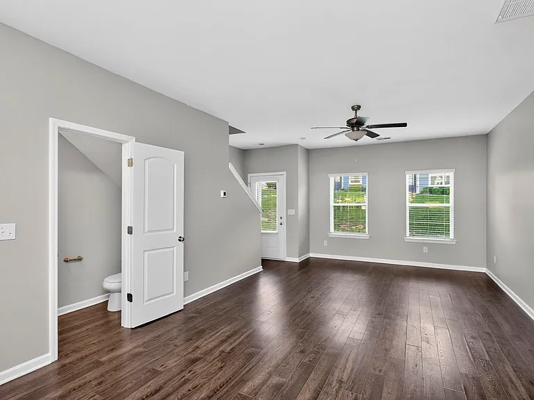 1017 Glen Marcus Dr — Photo 12