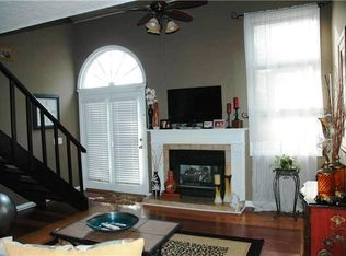215 Village Cir W #215, Dickson, TN 37055