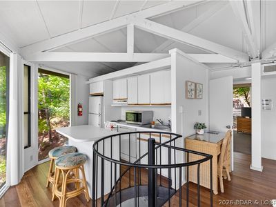 251 Tree Top Dr #20, Four Seasons, MO, 65049