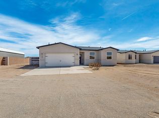 408 4th St NE, Rio Rancho, NM 87124