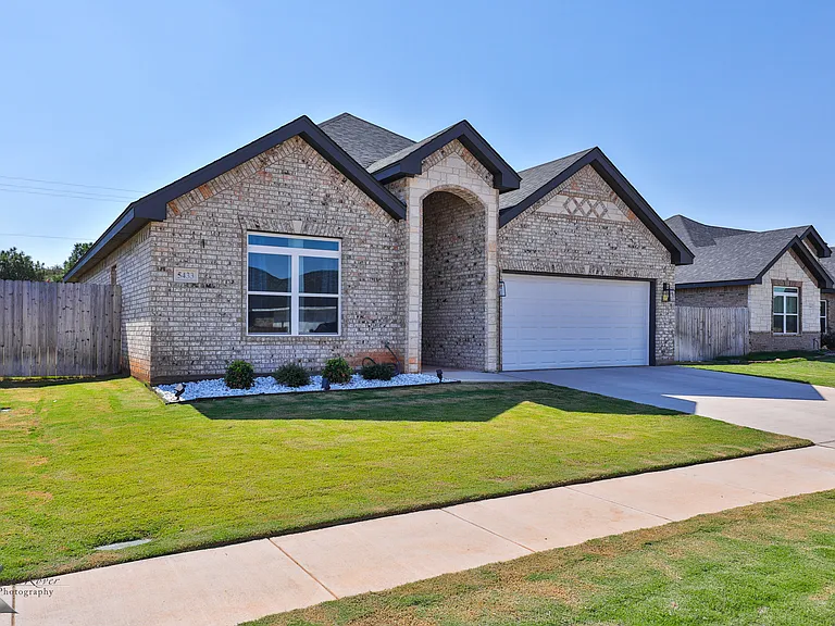 5433 Fallbrook Dr — Photo 40