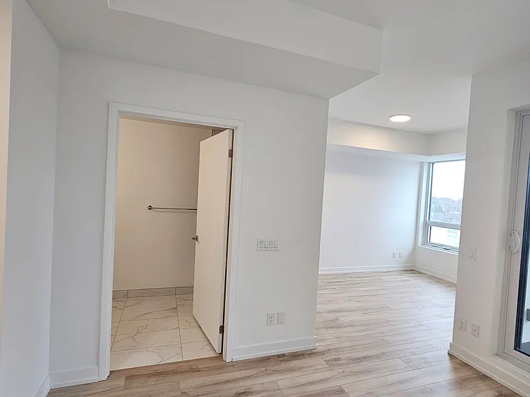 181 Sheppard Ave E #407 — Photo 6