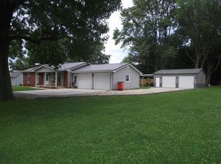 306 N Chestnut St, Strasburg, IL 62465