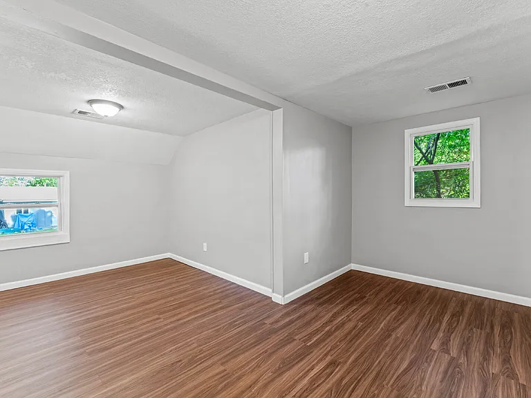 33020 W 82nd St — Photo 14