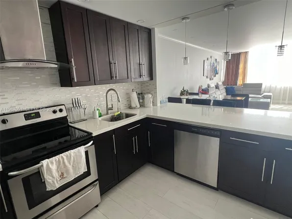1301 NE Miami Gardens Dr APT 1013W, North Miami Beach, FL 33179