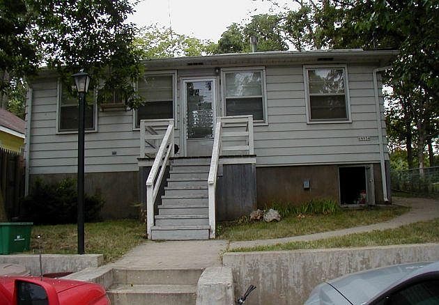 1st image of 6N934 Woodlawn Ave APT 1