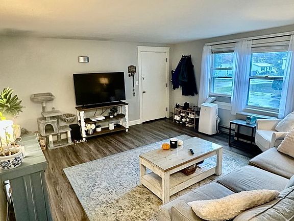 5th image of 58-66 Pleasant Ave #66-2