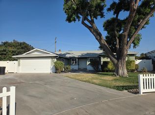 304 W Spring Pl, Lemoore, CA 93245