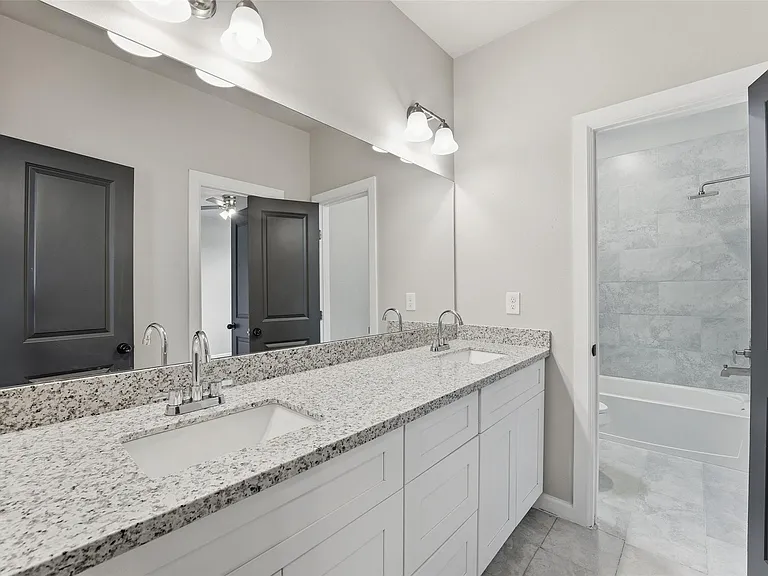 4307 Larkspur St — Photo 8