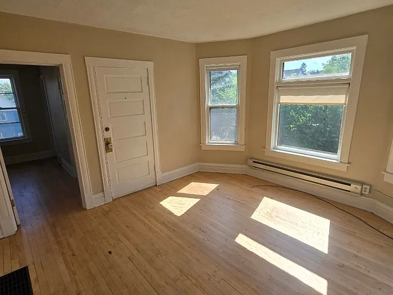 2821 Wicklow St — Photo 7