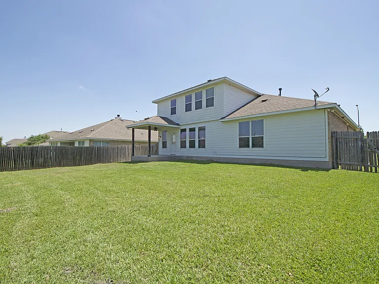 6800 Cromarty Ln — Photo 42