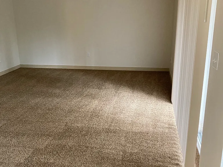 Premier Apartments — Photo 17