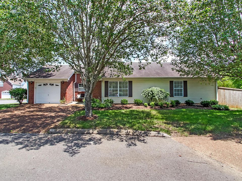 1st image of 90 Somerton Park
