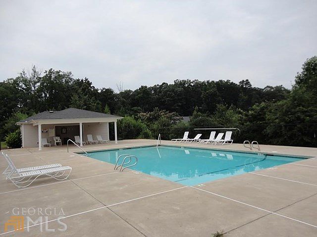2nd image of 112 Belmont Park Dr