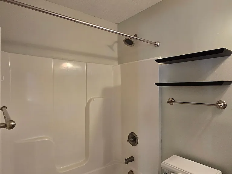 403 Aumond Rd — Photo 10