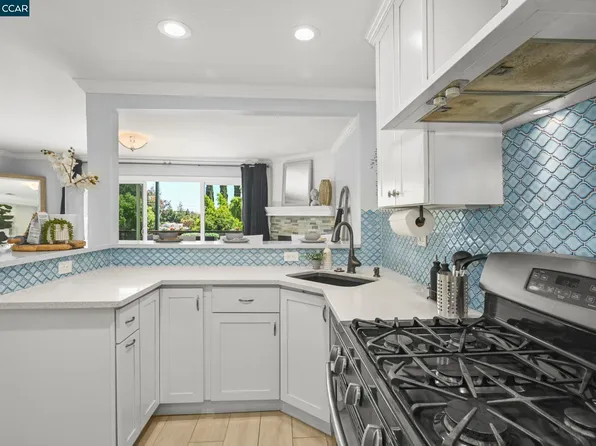 1701 Holland Cir, Walnut Creek, CA 94597