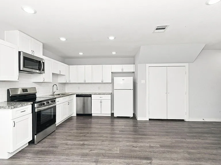 8216 Richland Dr #B — Photo 4