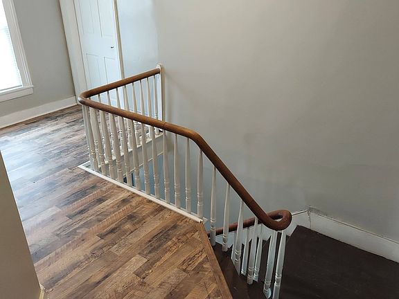 4th image of 607 Winthrop St #1-4