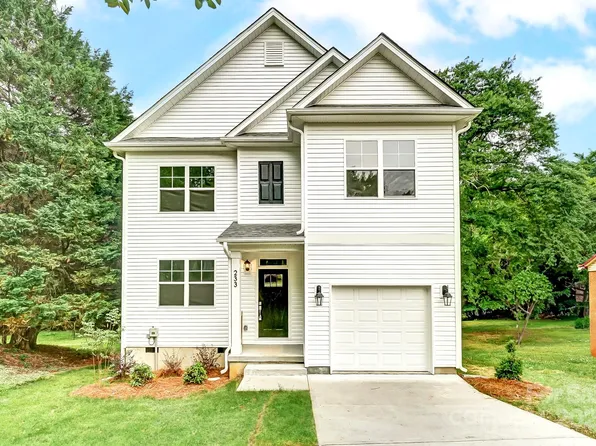 233 Eden Cir, Pineville, NC 28134