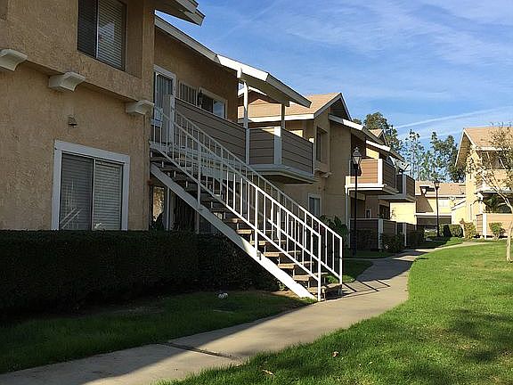 4th image of 3627 Oak Creek Dr Unit B