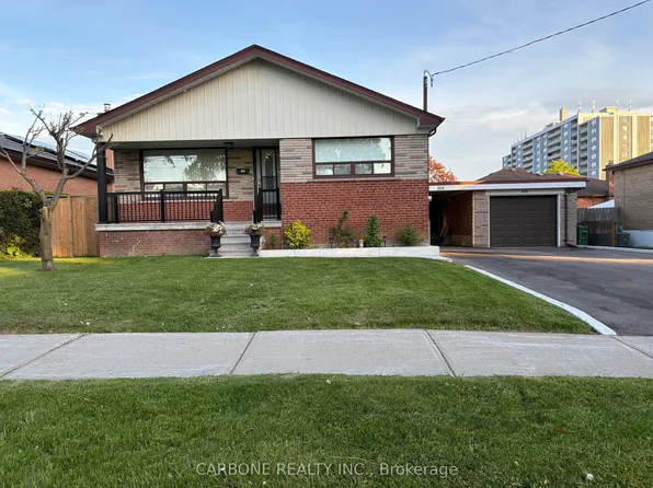 105 Hallsport Cres, Toronto, ON M3M 2K5
