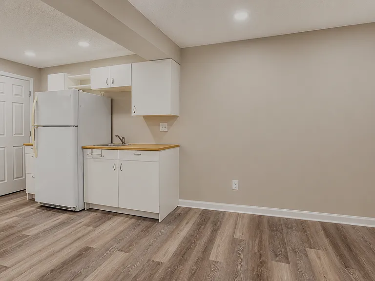 19105 Willow Spring Dr — Photo 24