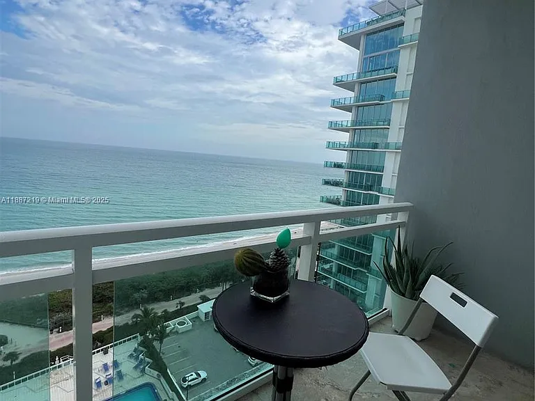 6917 Collins Ave — Photo 3