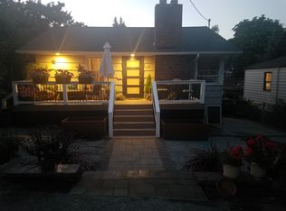 3218 NW 56th St, Seattle, WA 98107