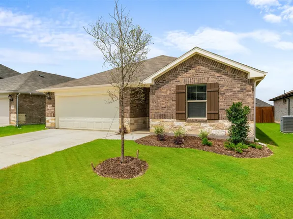 240 Sugarlands Dr, Greenville, TX 75402