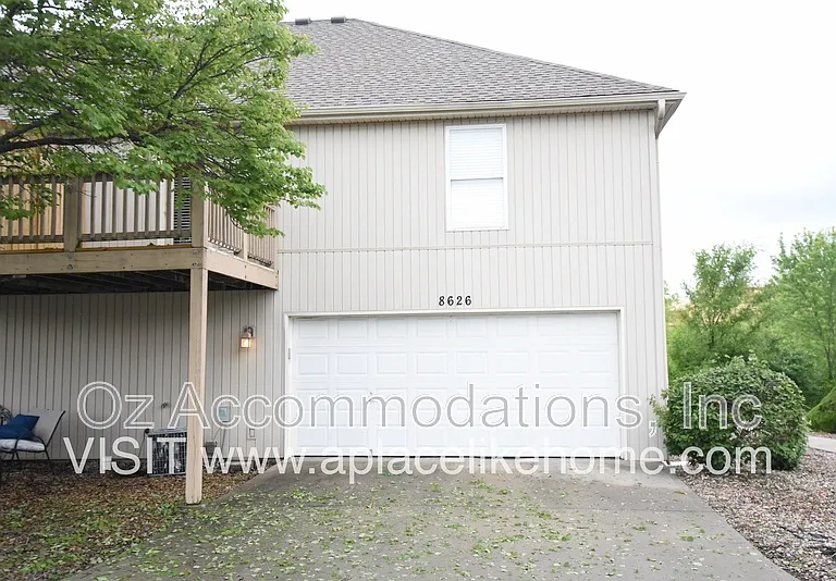 8626 N Cleveland Ln — Photo 24