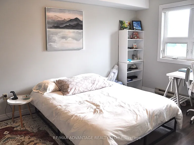 9 Jacksway Cres #211 — Photo 13