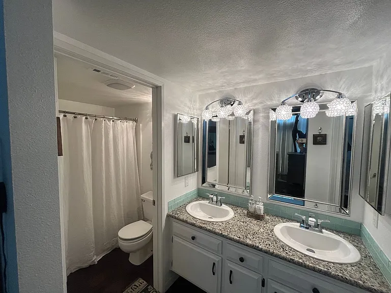 320 Foothill Rd — Photo 11