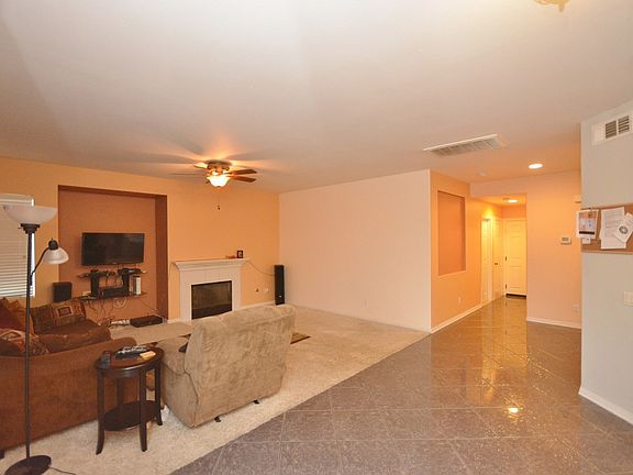 4th image of 35055 Slater Ave