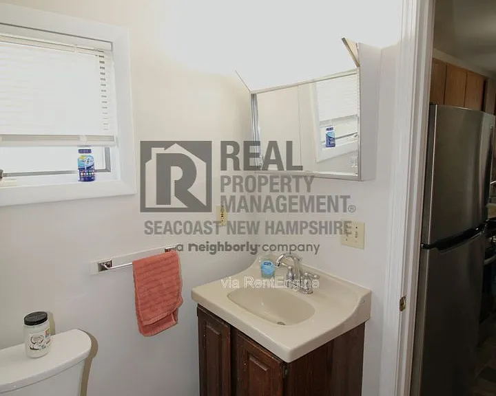 40 Grove St #4 — Photo 6
