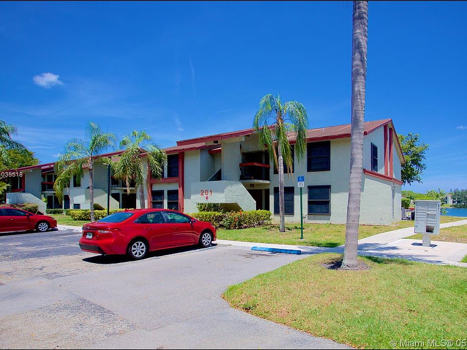 Lake Pointe Condominiums 201 Lake Pointe Dr Fort Lauderdale FL Zillow