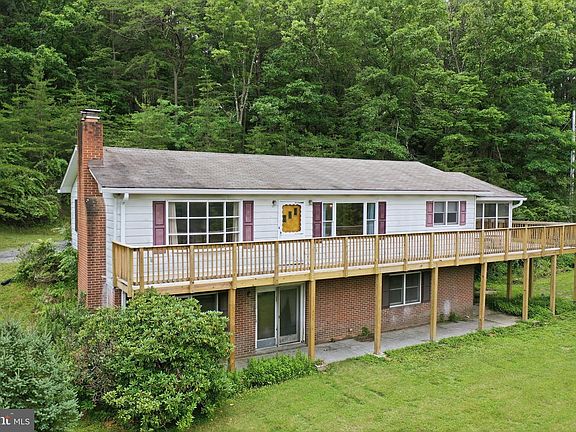 5th image of 3704 Cedar Creek Rd