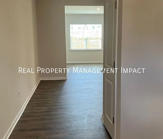 166 River Bank Rd — Photo 2