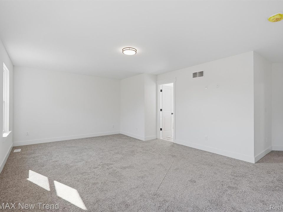 24488 Pembrooke Dr, photo 29